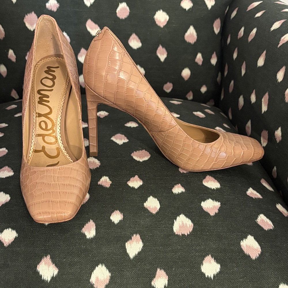 Sam Edelman Croc-Embossed Nude Heels